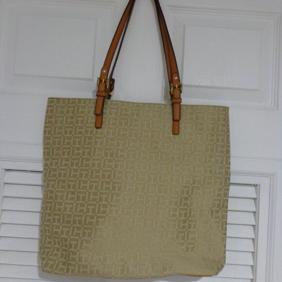 Tommy Hilfiger Tan Signature Logo Large‎ Tote Bag Gold Tone Hardware Brown - Picture 2 of 10